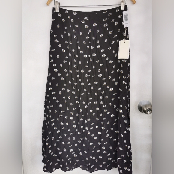 NWT Aritzia Wlfred Floral Black Skirt size 10 - Picture 6 of 11